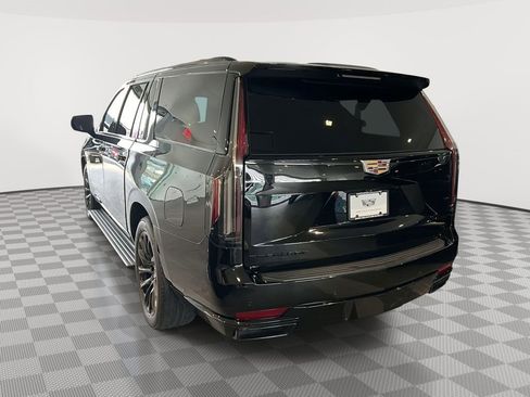 Certified 2023 Cadillac Escalade ESV Sport Platinum w/ LPO, ONYX Package image 6