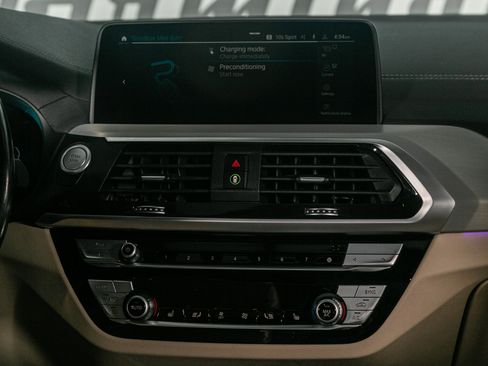 Used 2021 BMW X3 xDrive30e w/ Executive Package image 41