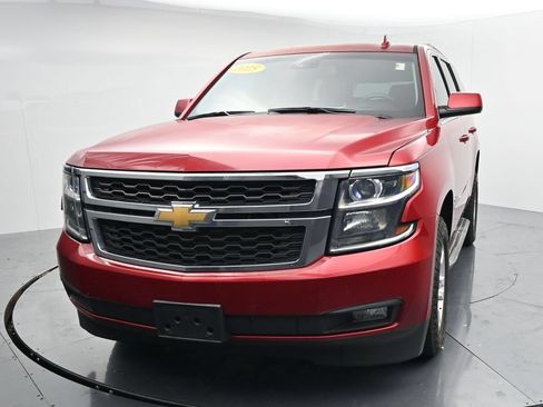 Used 2015 Chevrolet Tahoe LT w/ Luxury Package AWD/4WD image 3
