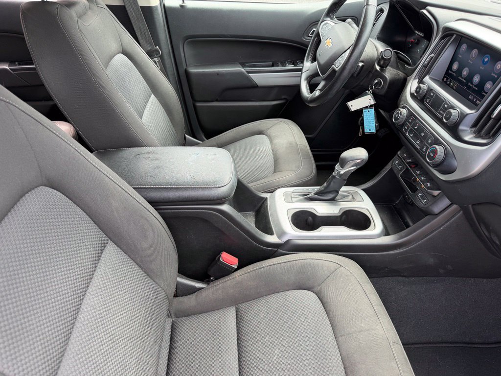 Used 2022 Chevrolet Colorado LT w/ Safety Package AWD/4WD image 17