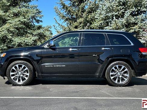 Used 2017 Jeep Grand Cherokee Overland image 7