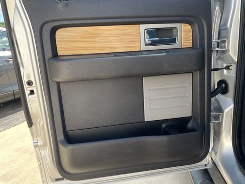 Used 2011 Ford F150 Lariat w/ Lariat Chrome Pkg AWD/4WD image 23