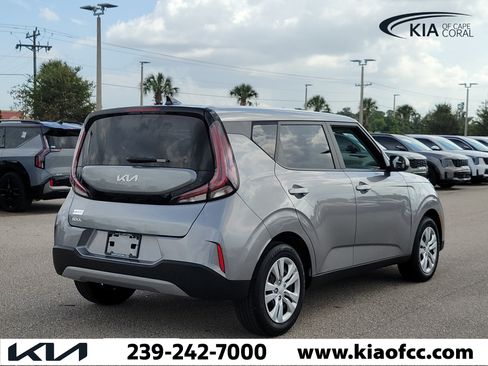 Certified 2024 Kia Soul LX FWD image 6