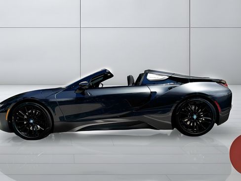 Used 2019 BMW i8 Roadster AWD/4WD image 4