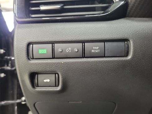 Used 2024 Nissan Sentra SV image 19