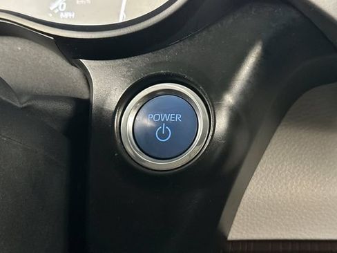 Certified 2024 Toyota Sienna LE AWD/4WD image 28