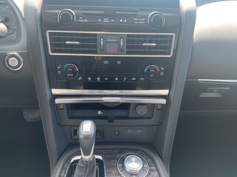 Used 2024 Nissan Armada Platinum w/ Captain's Chairs Package image 36