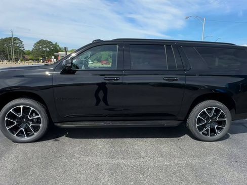 New 2026 Chevrolet Suburban RST w/ Comfort Package RWD image 5