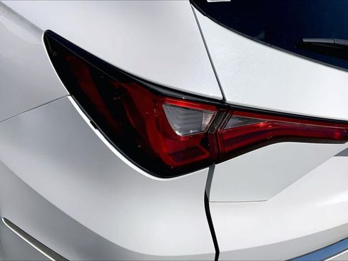 Used 2023 Acura MDX SH-AWD image 26
