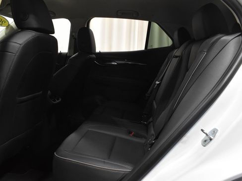 Used 2023 Buick Envision Essence FWD image 9