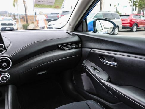 Used 2021 Nissan Sentra SV FWD image 6