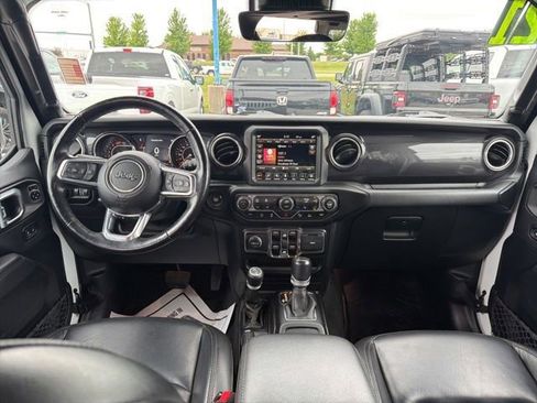 Used 2021 Jeep Wrangler Unlimited Sahara AWD/4WD image 20