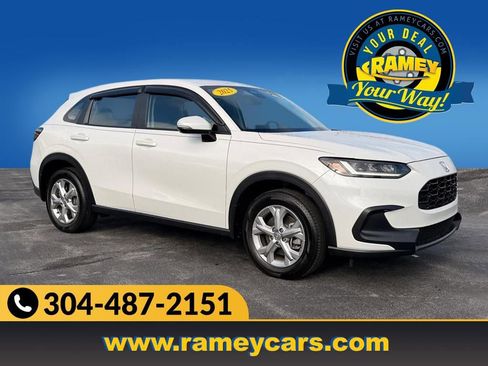 Used 2025 Honda HR-V LX image 1