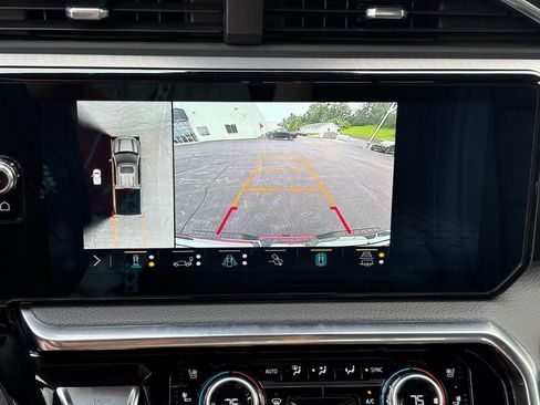 Used 2023 GMC Sierra 1500 Denali w/ Technology Package AWD/4WD image 22