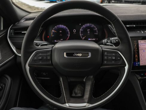 New 2026 Jeep Grand Cherokee Limited w/ Limited Altitude Package AWD/4WD image 31