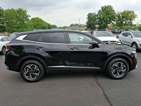 Used 2024 Kia Sportage LX AWD/4WD image 7