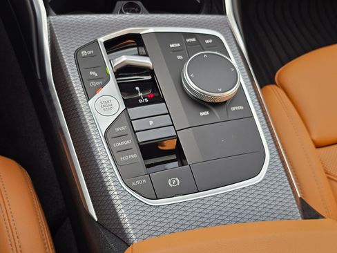 New 2026 BMW 330i xDrive Sedan w/ M Sport Package image 23