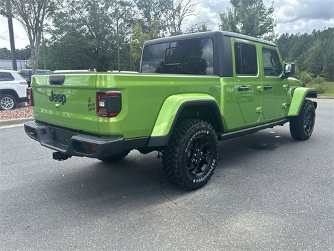 New 2025 Jeep Gladiator Willys image 13