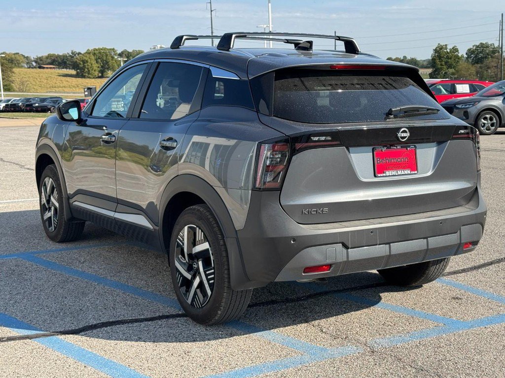 Used 2026 Nissan Kicks SV w/ Cold Weather Package FWD image 8