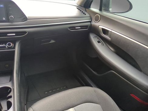 Used 2021 Hyundai Sonata SE image 15