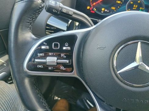Used 2023 Mercedes-Benz GLA 250 4MATIC image 26