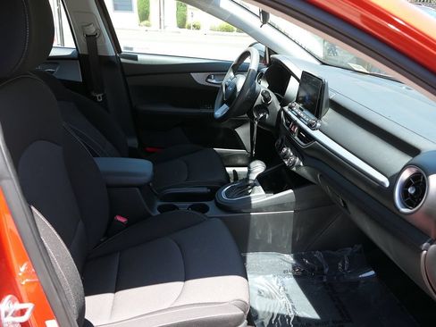 Used 2023 Kia Forte LXS w/ LXS Technology Package FWD image 26