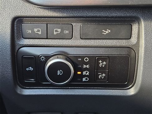 Used 2023 Ford F250 Lariat w/ Sport Appearance Package image 23