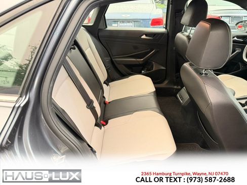 Used 2020 Volkswagen Jetta R-Line w/ R-Line Cold Weather Package FWD image 8