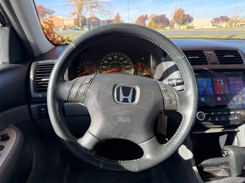 Used 2004 Honda Accord EX image 31
