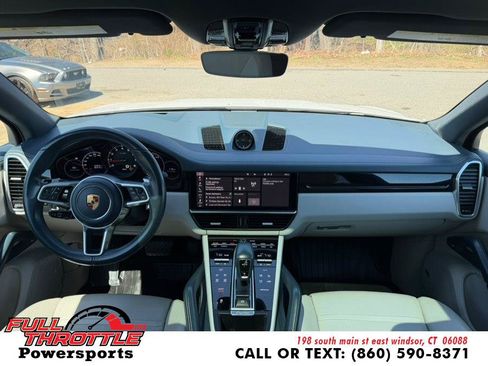 Used 2021 Porsche Cayenne AWD/4WD image 25