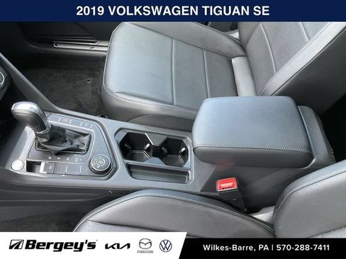 Used 2019 Volkswagen Tiguan SEL R-Line AWD/4WD image 14