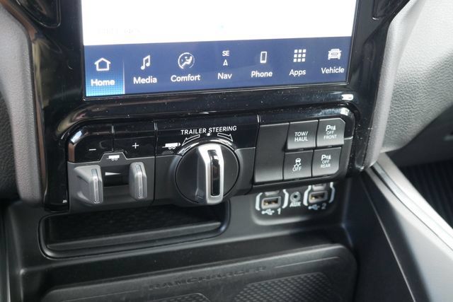 Used 2023 RAM 1500 Laramie AWD/4WD image 24