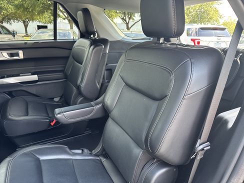 Used 2024 Ford Explorer Limited RWD image 24