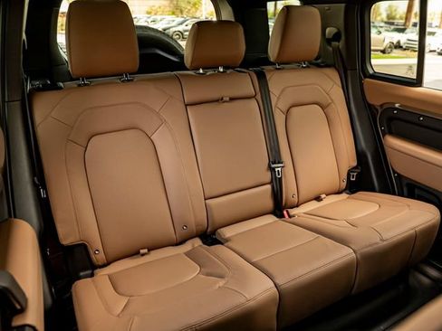 New 2026 Land Rover Defender 110 S AWD/4WD image 33