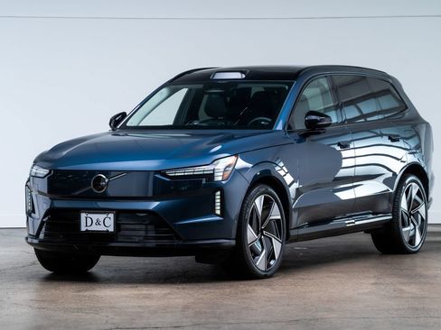 Used 2025 Volvo EX90 Ultra AWD/4WD image 3