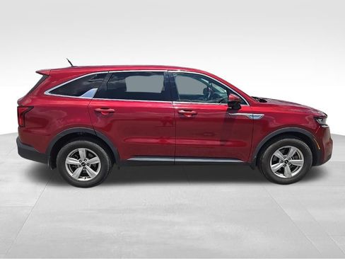 Used 2022 Kia Sorento LX FWD image 14