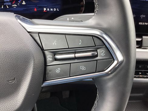 Used 2025 Chevrolet Equinox LT w/ Convenience Package II FWD image 20