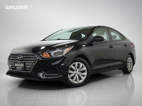 Used 2019 Hyundai Accent SE FWD image 1