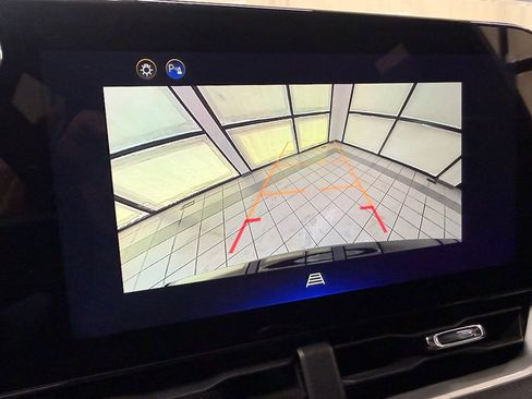 Certified 2025 Chevrolet Equinox LT image 35