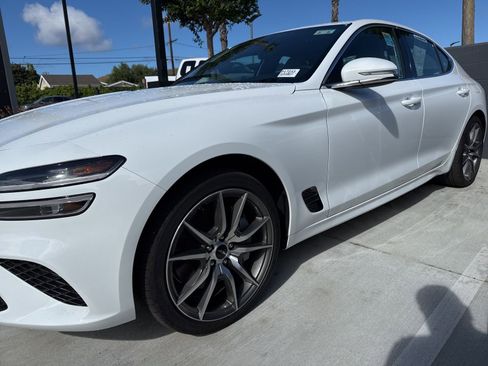 Used 2025 Genesis G70 2.5T AWD/4WD image 2