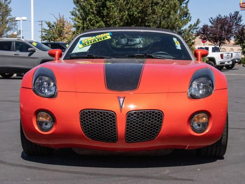 Used 2009 Pontiac Solstice Street Edition image 2