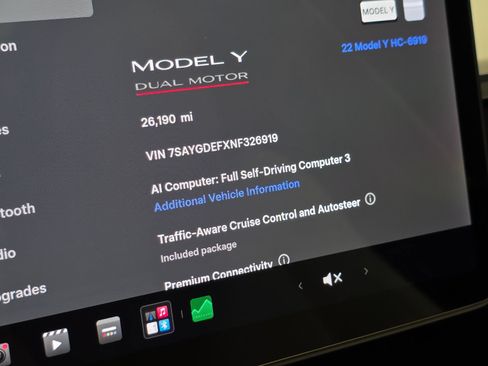 Used 2022 Tesla Model Y Performance AWD/4WD image 4