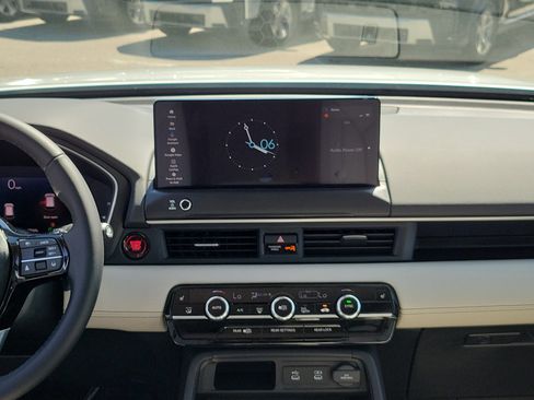New 2026 Honda Pilot Touring image 16