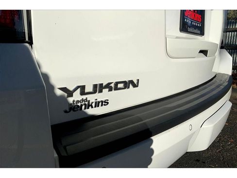 Used 2020 GMC Yukon SLT AWD/4WD image 9