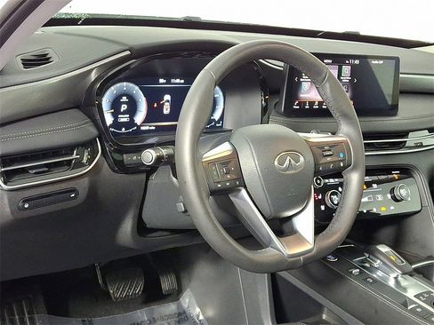 Certified 2025 INFINITI QX60 Luxe image 20