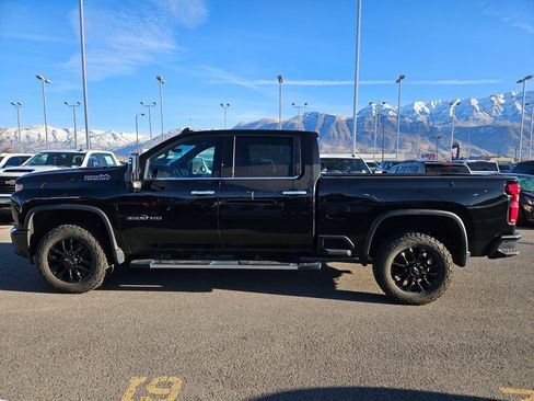 Used 2022 Chevrolet Silverado 3500 High Country w/ Z71 Off-Road Package image 7