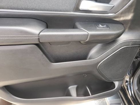 Used 2022 RAM 1500 Big Horn AWD/4WD image 16