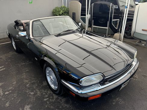 Used 1995 Jaguar XJS 4.0 Convertible RWD image 1
