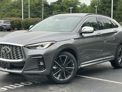 New 2025 INFINITI QX55 Luxe w/ Accent Package