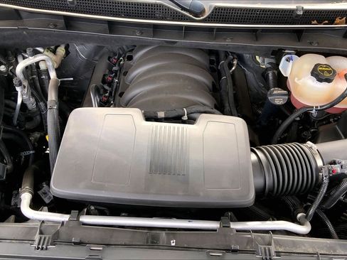 Used 2024 Cadillac Escalade Premium Luxury w/ Performance Package image 32